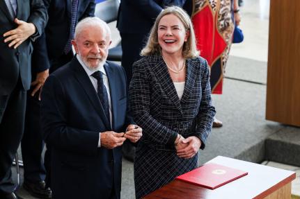 Planalto convoca reunião com ministros para impedir avanço de anistia no Congresso