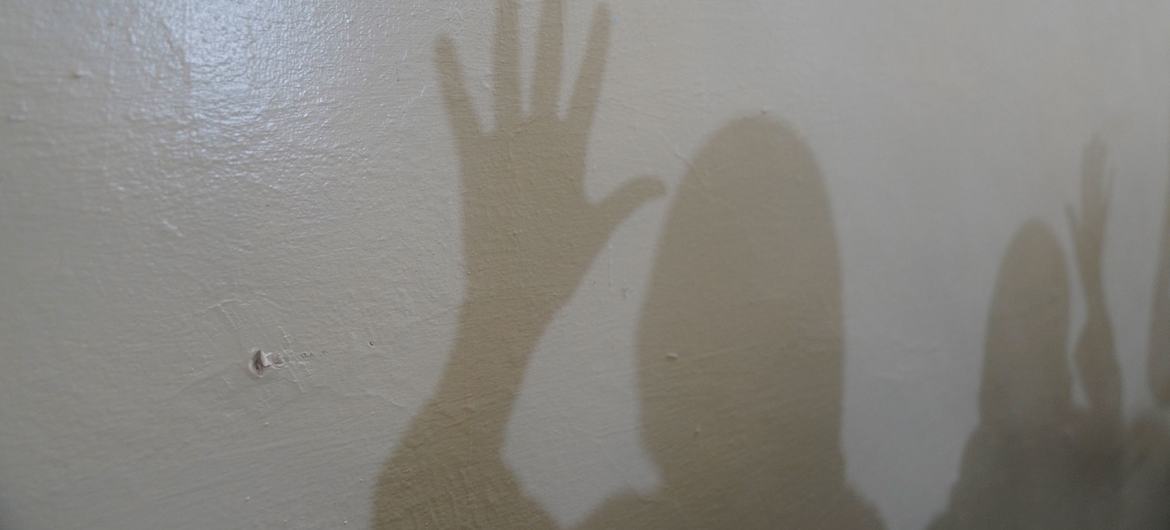 Déficit anual de US$ 420 bilhões bloqueia avanço em igualdade de gênero