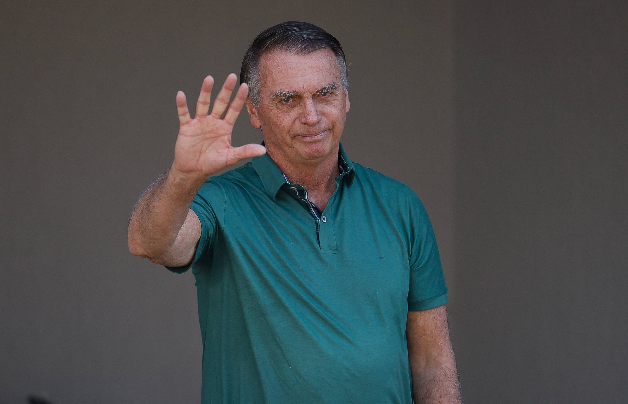 Defesa de Bolsonaro diz que pena é desproporcional e que vai recorrer