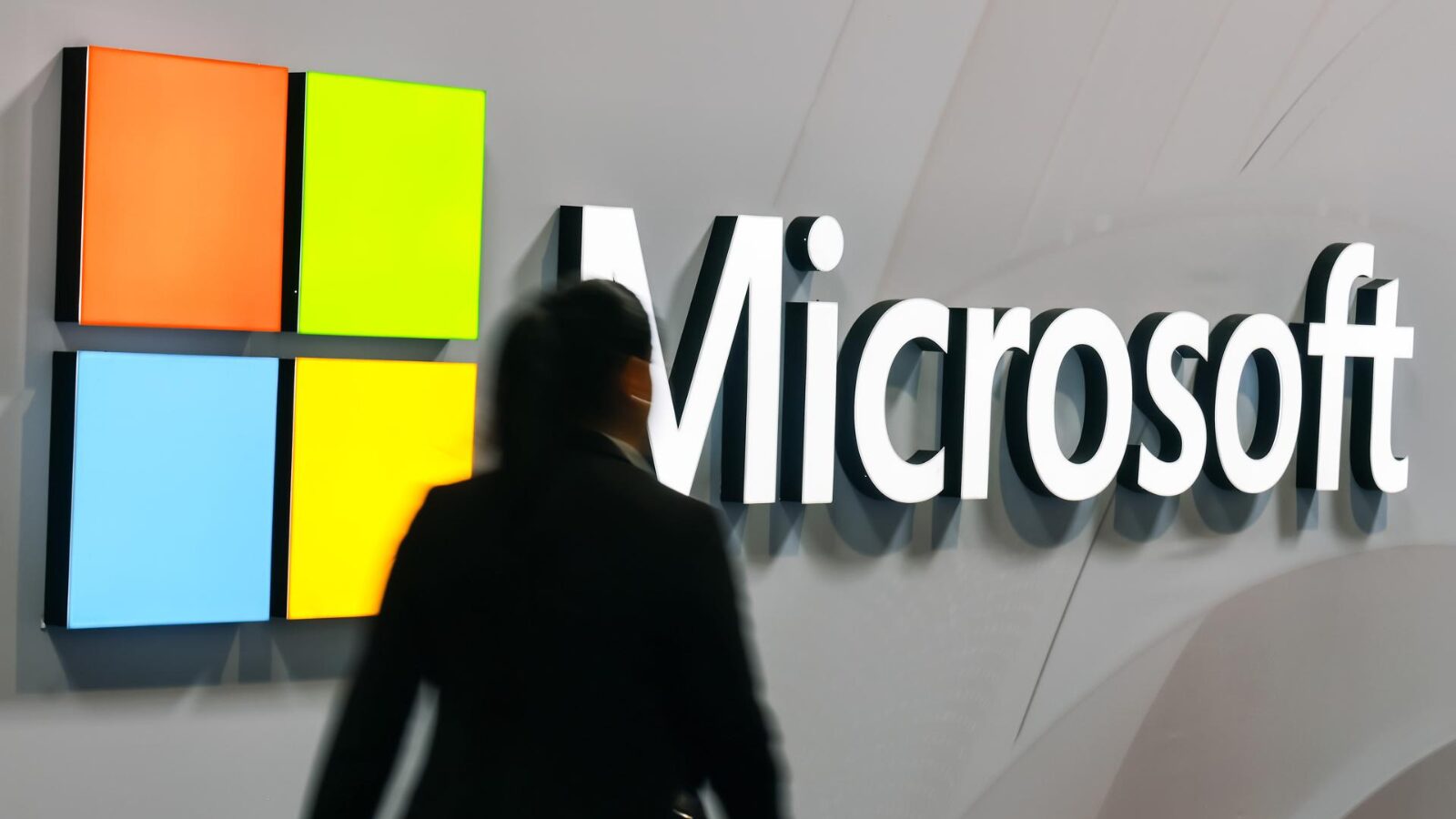 Grupo radical pró-Palestina tenta impor cerco à Microsoft