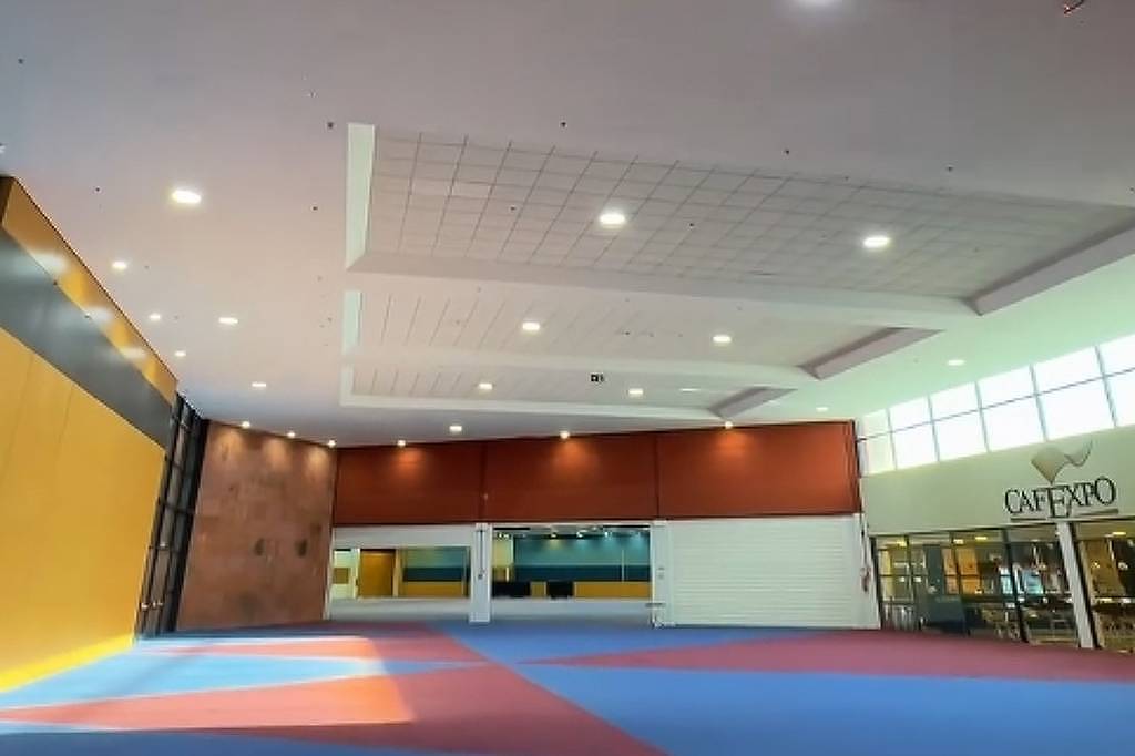 Bienal do Livro do Paraná muda sede dias antes do evento e acumula conflitos