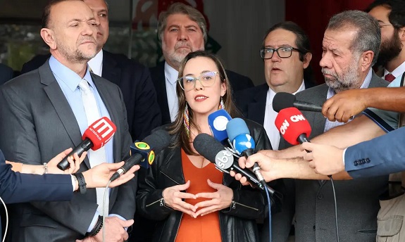 Presidenta do PSOL tem visto cancelado pelos Estados Unidos