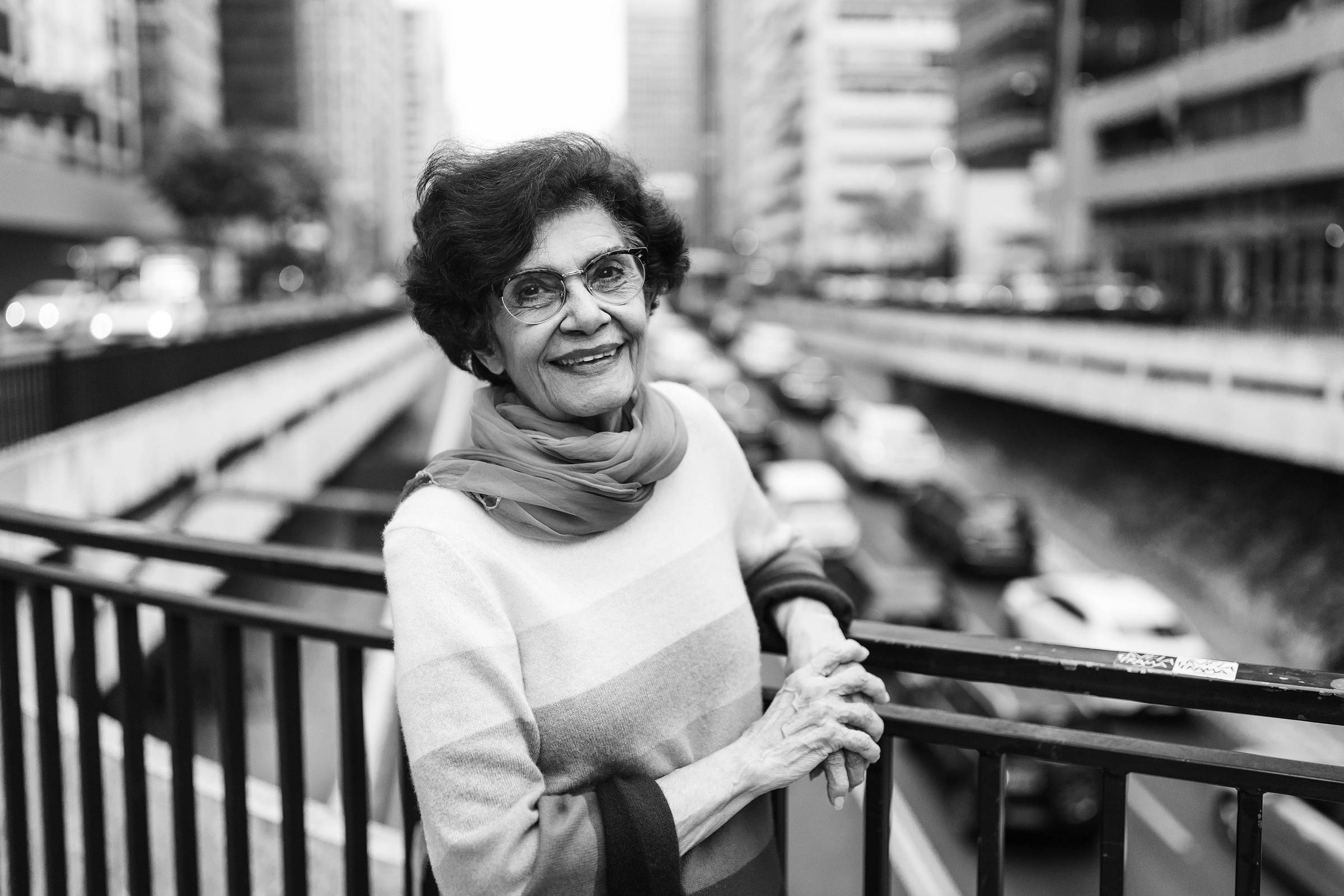 Sou marxista pra valer, ainda odeio a classe média e não quero entrar no século 21, diz Marilena Chaui