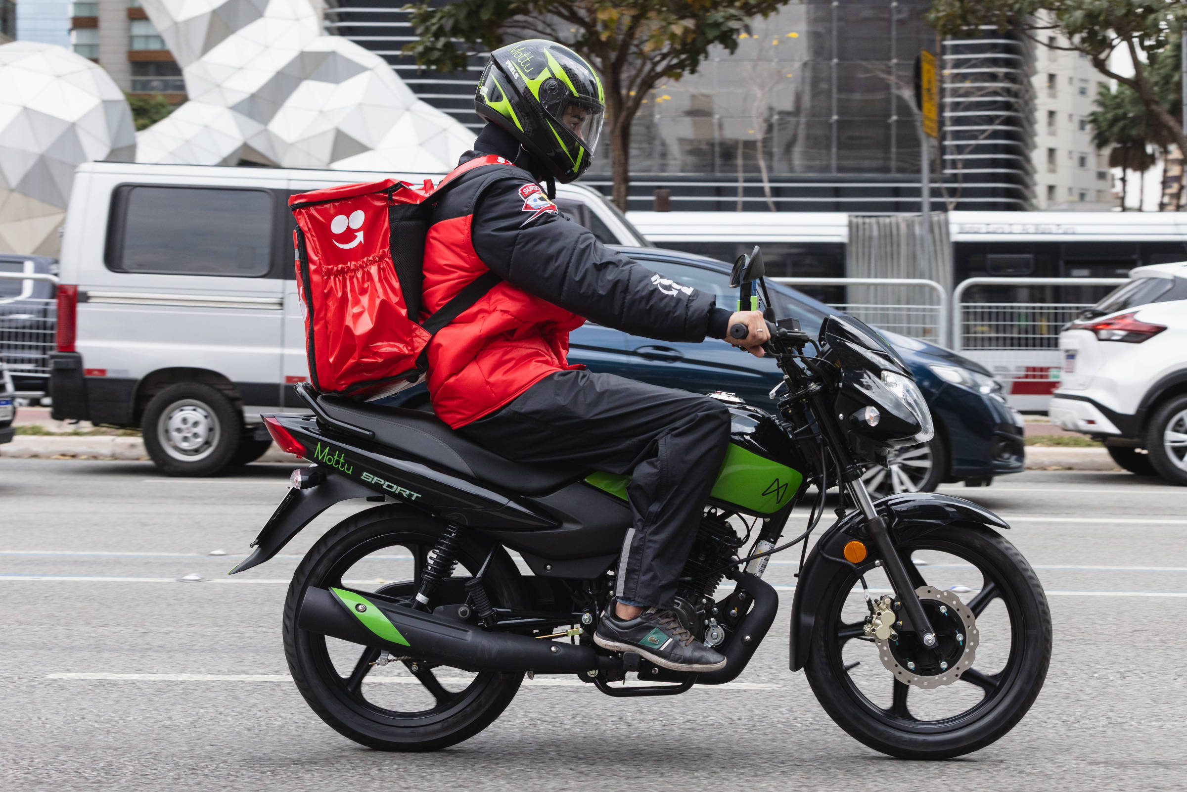 Associação de bares e restaurantes vai ao Cade e acusa iFood de práticas anticompetitivas