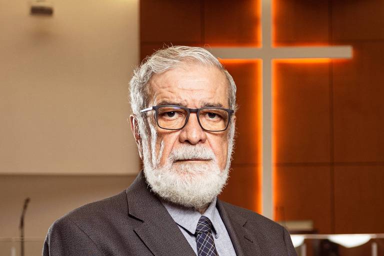 Reverendo analisa critérios bíblicos para escolha profissional de cristãos