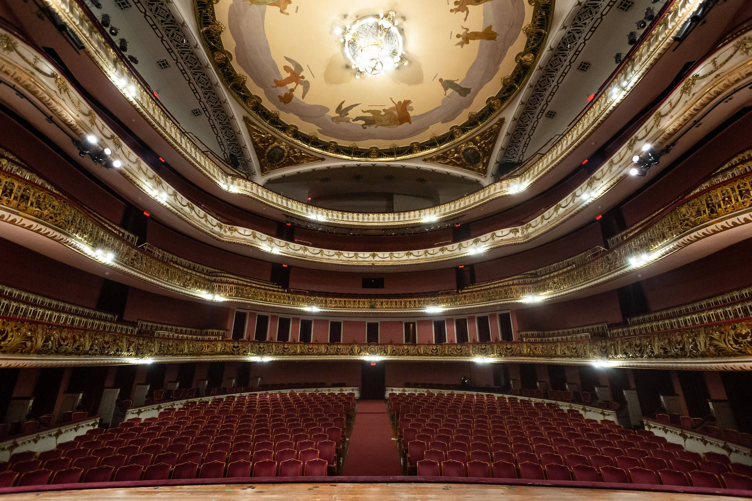 Diretor da Fundação Theatro Municipal rebate sindicado de músicos