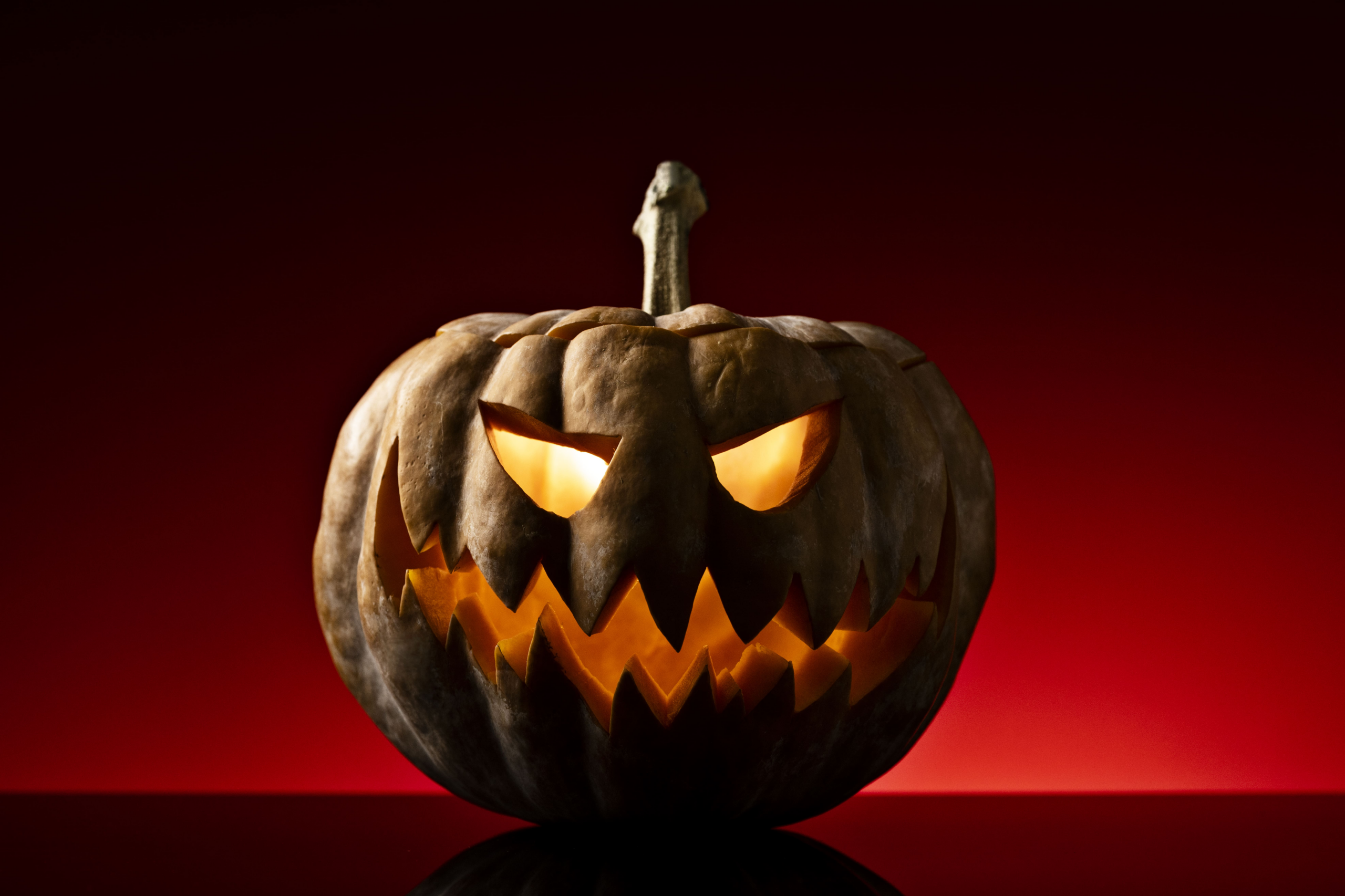 Dia das Bruxas: tabuleiros e cartas de adivinhação não são inofensivos, alerta ex-médium