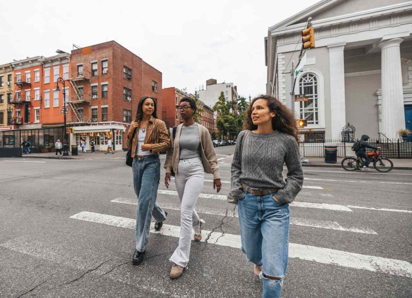 Pesquisa mostra que 4 em cada 10 mulheres da Geração Z rejeitam a fé