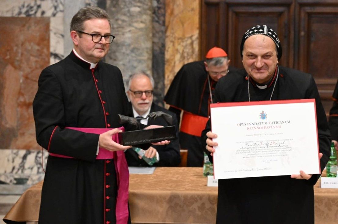 Arcebispo sírio que sobreviveu a sequestro do Estado Islâmico é homenageado