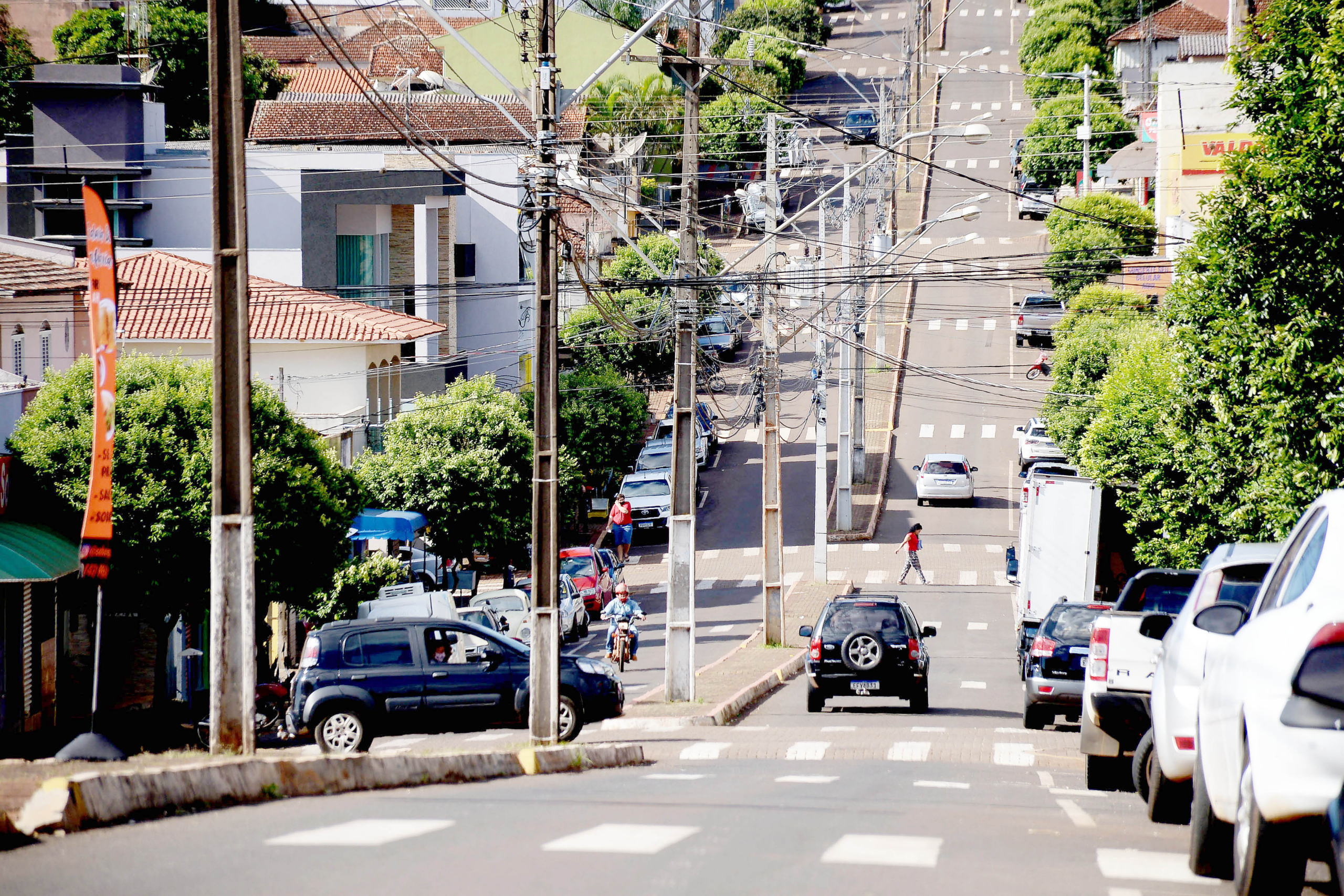 Falha em alimentador deixa 2,5 mil unidades sem energia em Califórnia