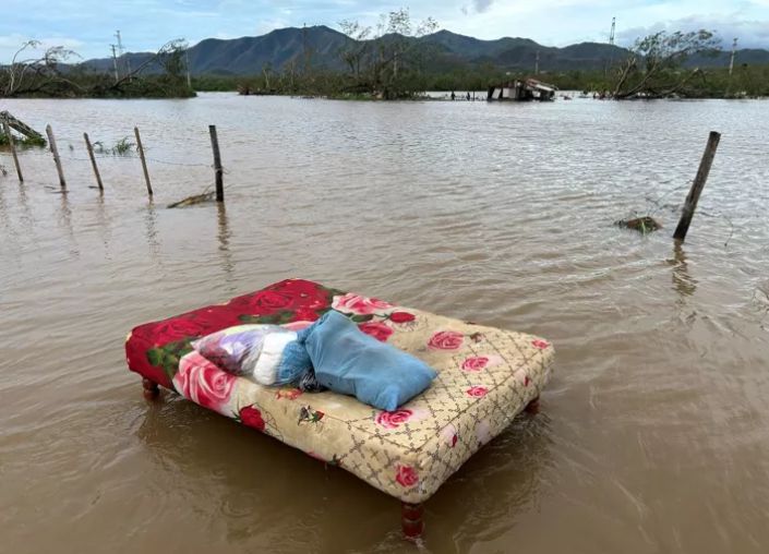 Furacão Melissa deixa 25 mortos no Haiti; Cuba e Bahamas se preparam para o pior