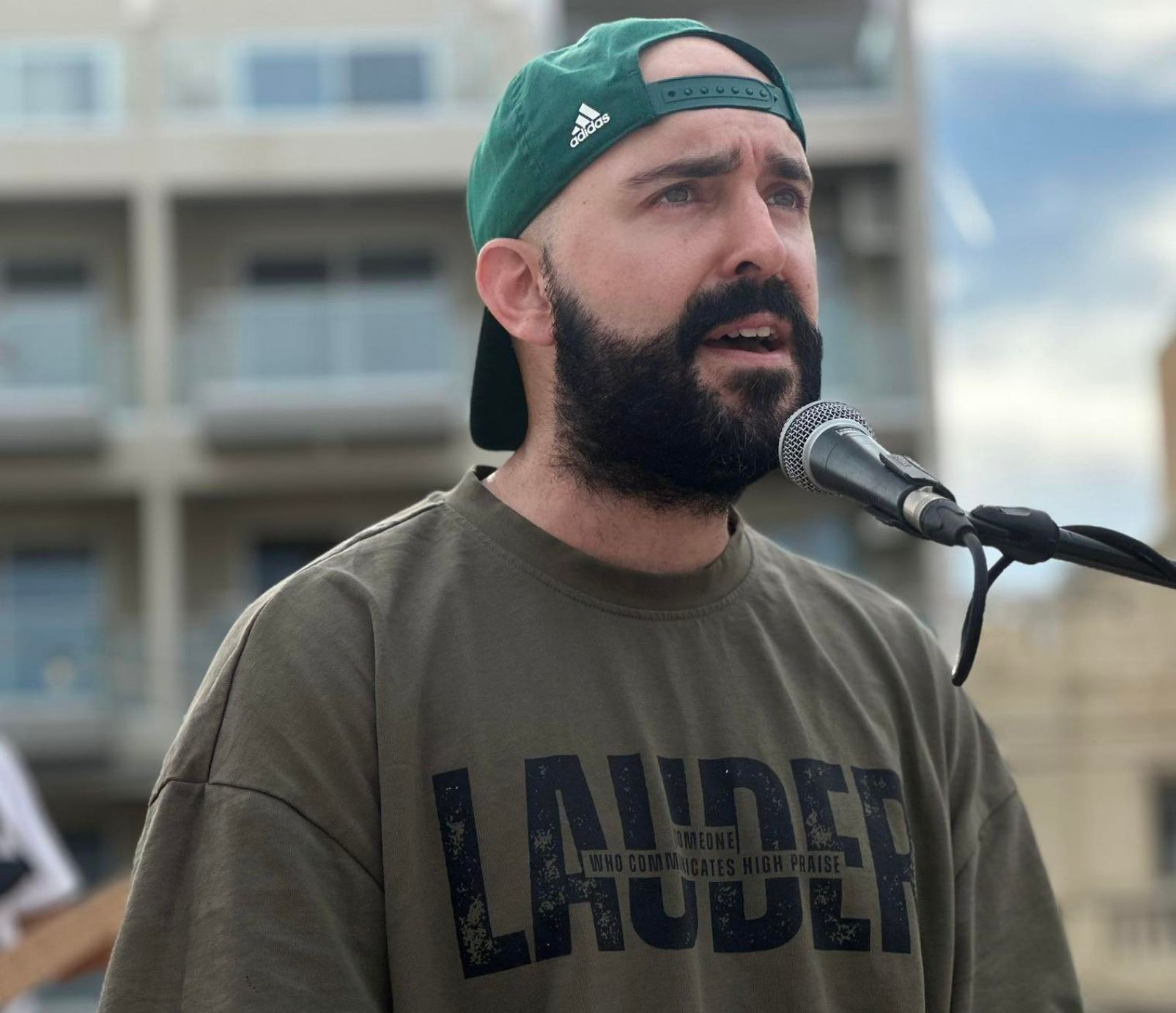 Cristão processado por testemunhar ser ex-gay aguarda sentença