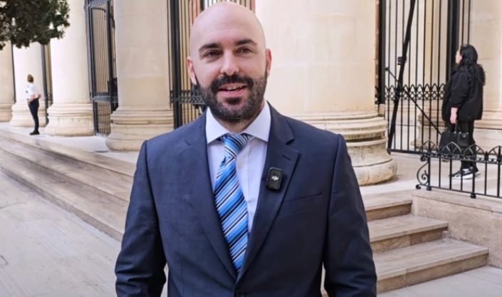 Adiada audiência de sentença de cristão processado por testemunhar ser ex-gay