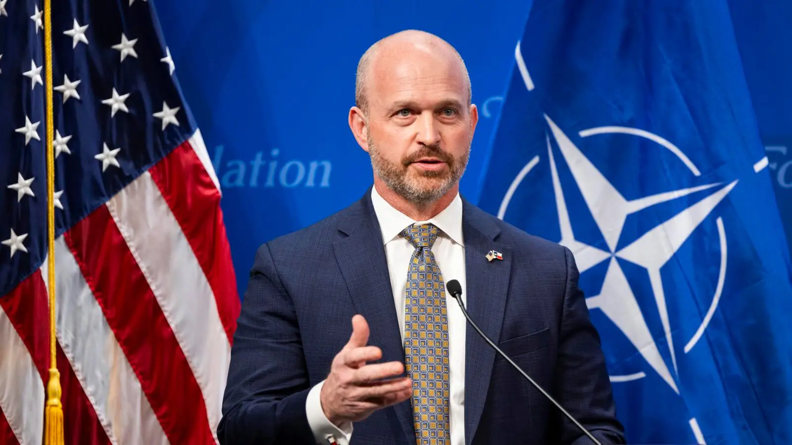 Entenda a crise que está dividindo a direita americana