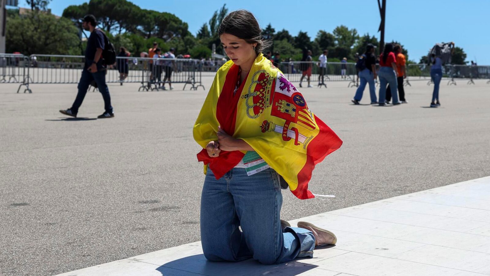 A Geração Z está voltando para a igreja e revertendo uma tendência