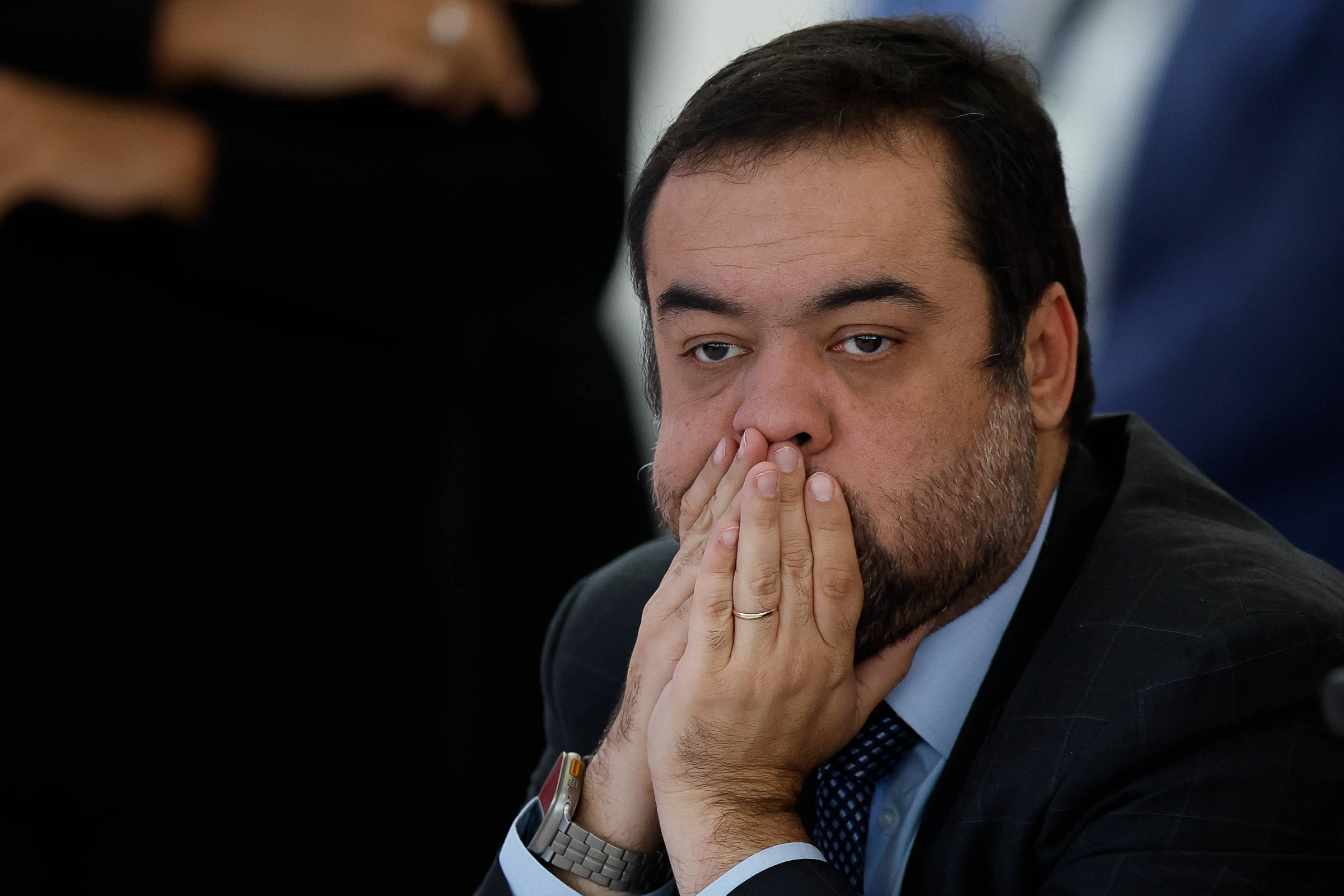 Relatora no TSE vota pela cassação de Castro, e julgamento é suspenso