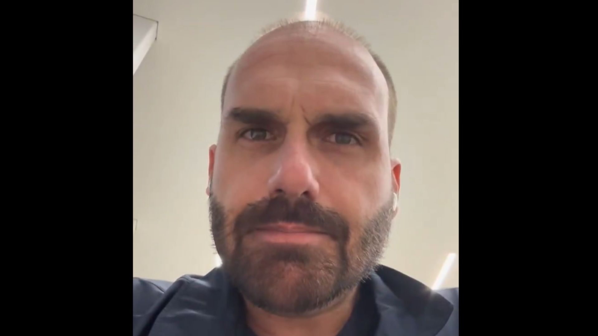 Eduardo Bolsonaro é o camisa 10 do governo Lula?