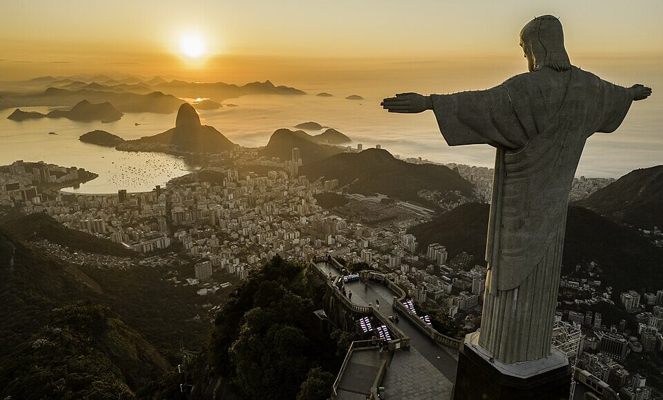 Cristo Redentor exibirá projeções de versículos bíblicos em evento global esta semana