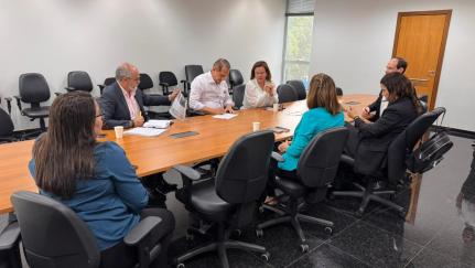 Deputado articula diálogo entre MPMT e Banco do Brasil para tratar superendividamento de servidores