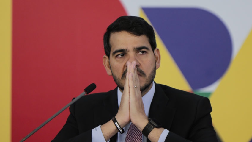 Pedindo apoio: Indicado de Lula para o STF, Messias participa de jantar com pastores