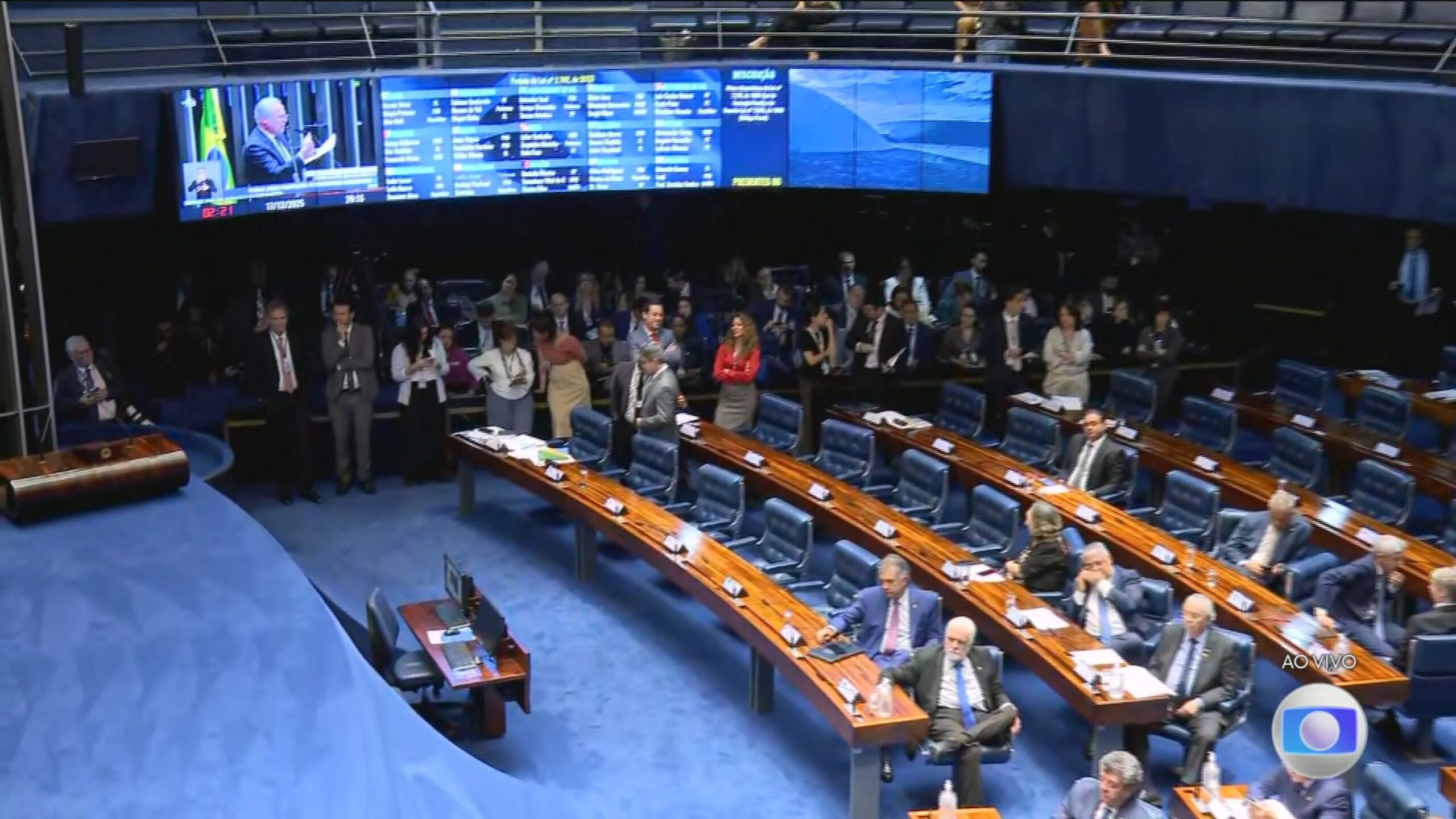 Senado aprova projeto que reduz penas de Bolsonaro e condenados no 8 de janeiro; veja perguntas e respostas