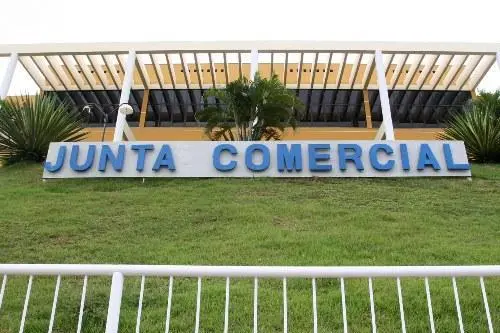 Serviços e comércio concentram 92% das empresas ativas em Mato Grosso