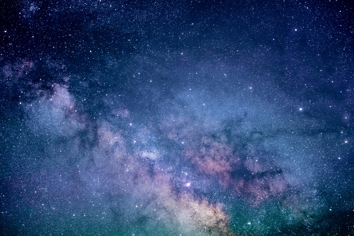 Cientistas sugerem como a matéria escura molda o Universo. Veja foto