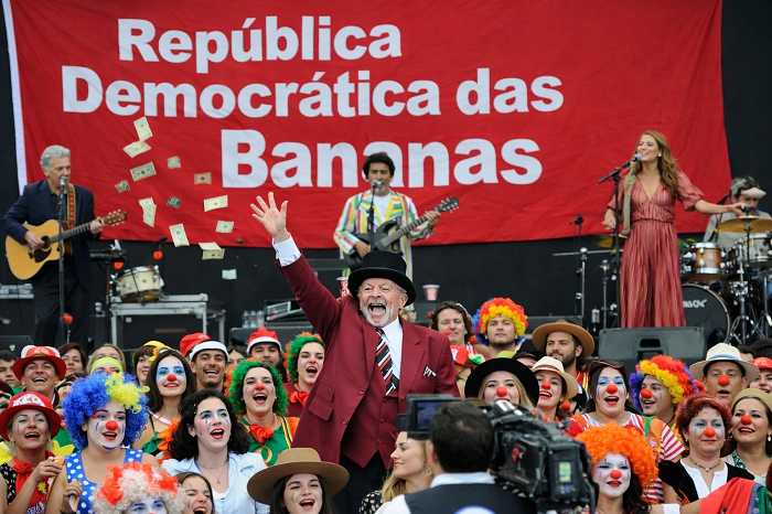 República Democrática das Bananas – Artigo Gospel Colunas