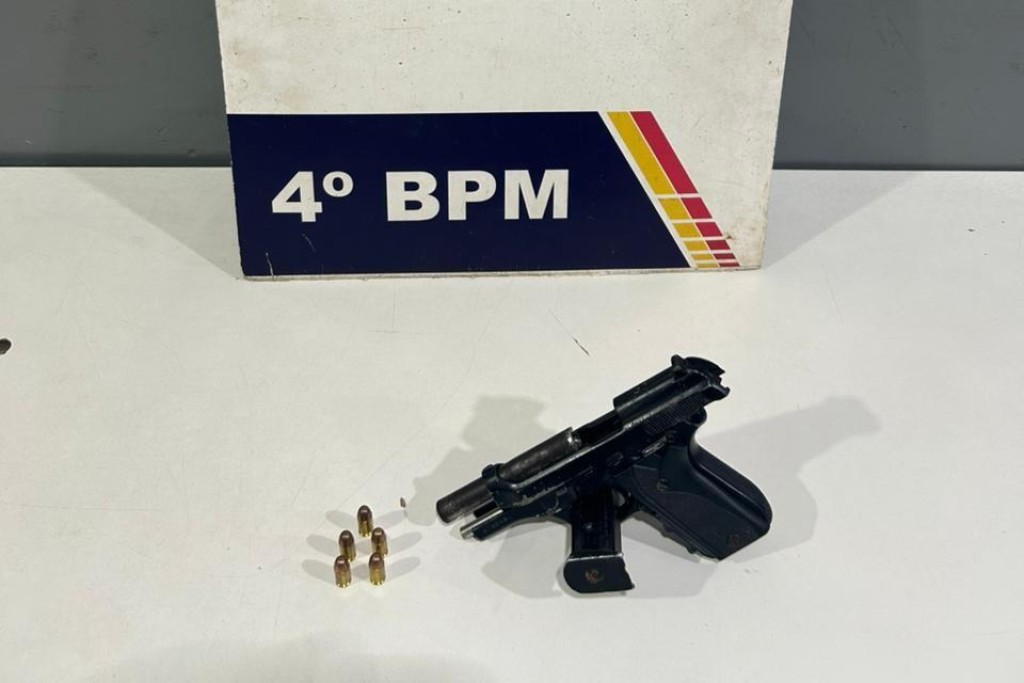PM prende motorista por porte ilegal de arma de fogo após ameaçar homem
