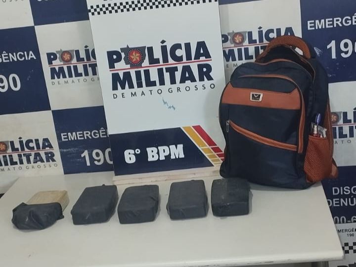 Polícia Militar prende mulher com cinco quilos de pasta base de cocaína em Cáceres
