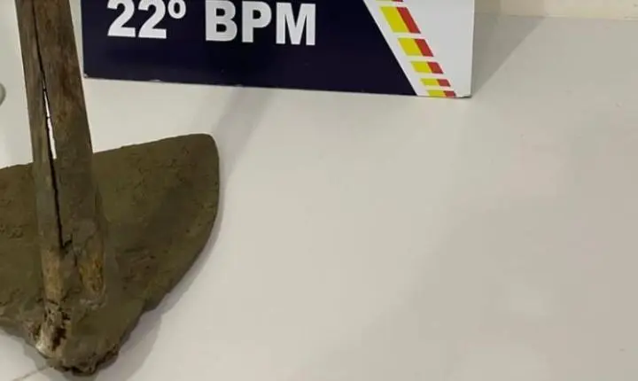 Jovem é morto com 11 tiros no quintal de casa diante da família em MT