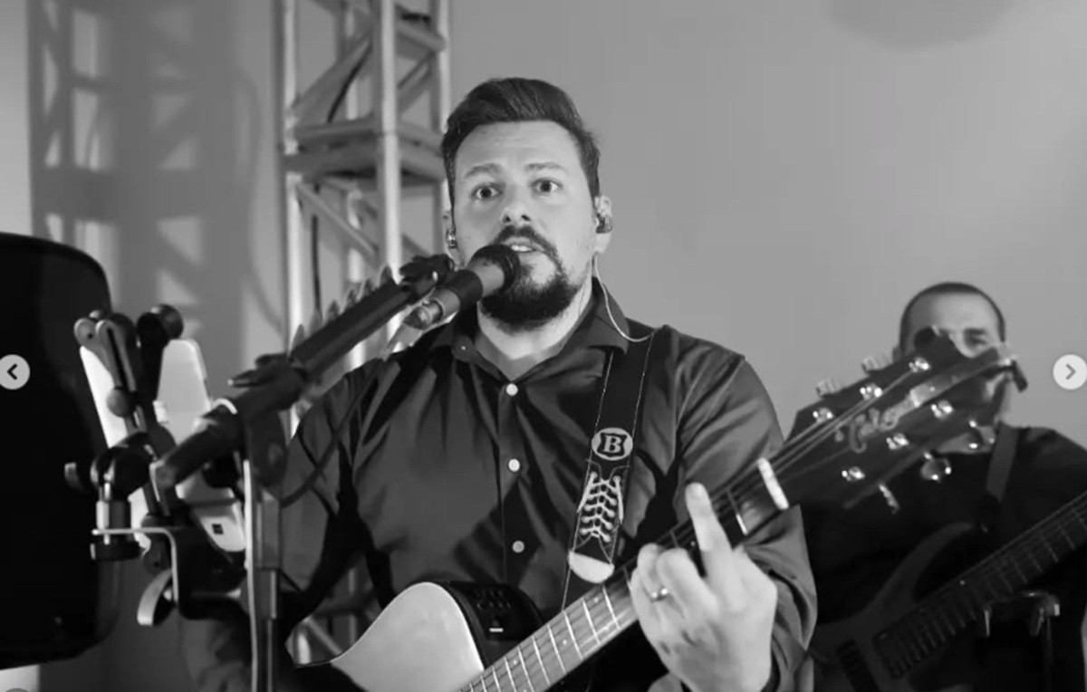 Trabalhador que morreu prensado por 1 tonelada de mármore era cantor