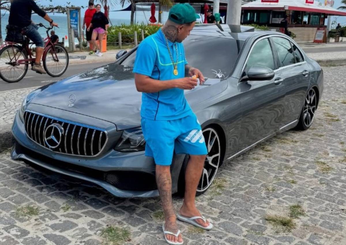 Influenciador é detido após ter carro de luxo rebocado e pegar de volta sem autorização