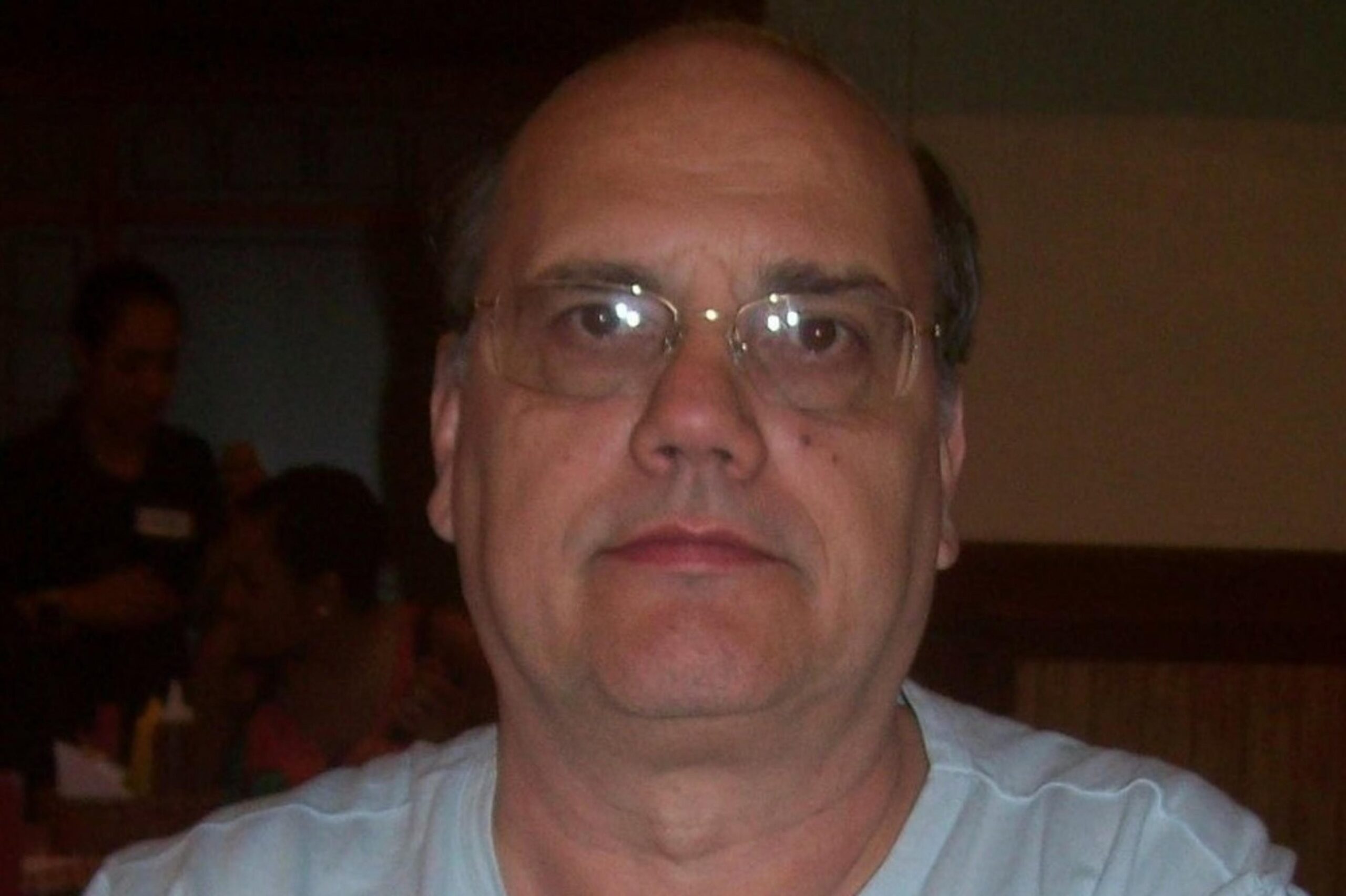 Morre o radialista Cláudio Moretto, aos 70 anos, em Porto Alegre