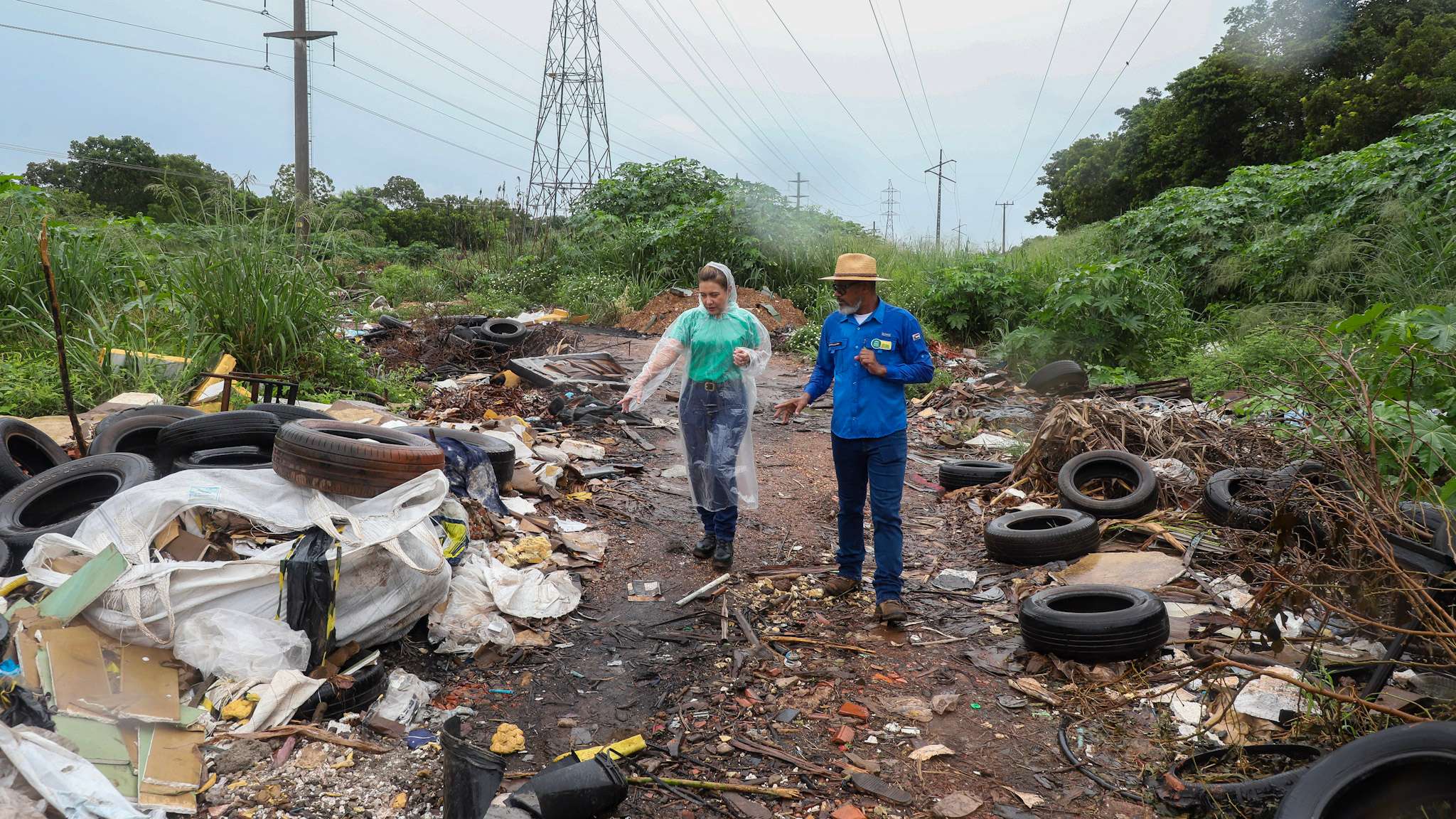 Força-tarefa remove 350 toneladas de lixo em bairros de VG