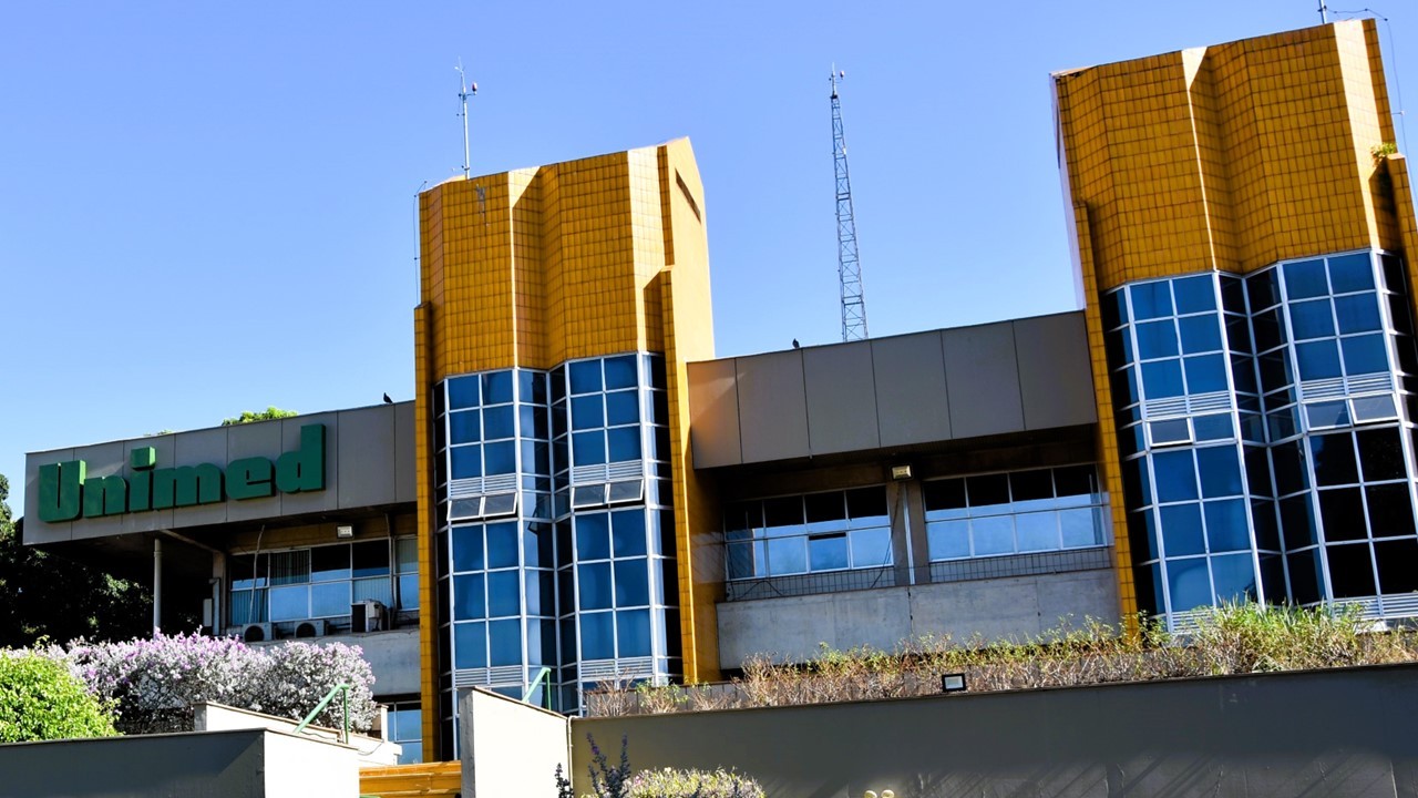 Justiça manda desativar perfis e site usados em ataques à Unimed Cuiabá