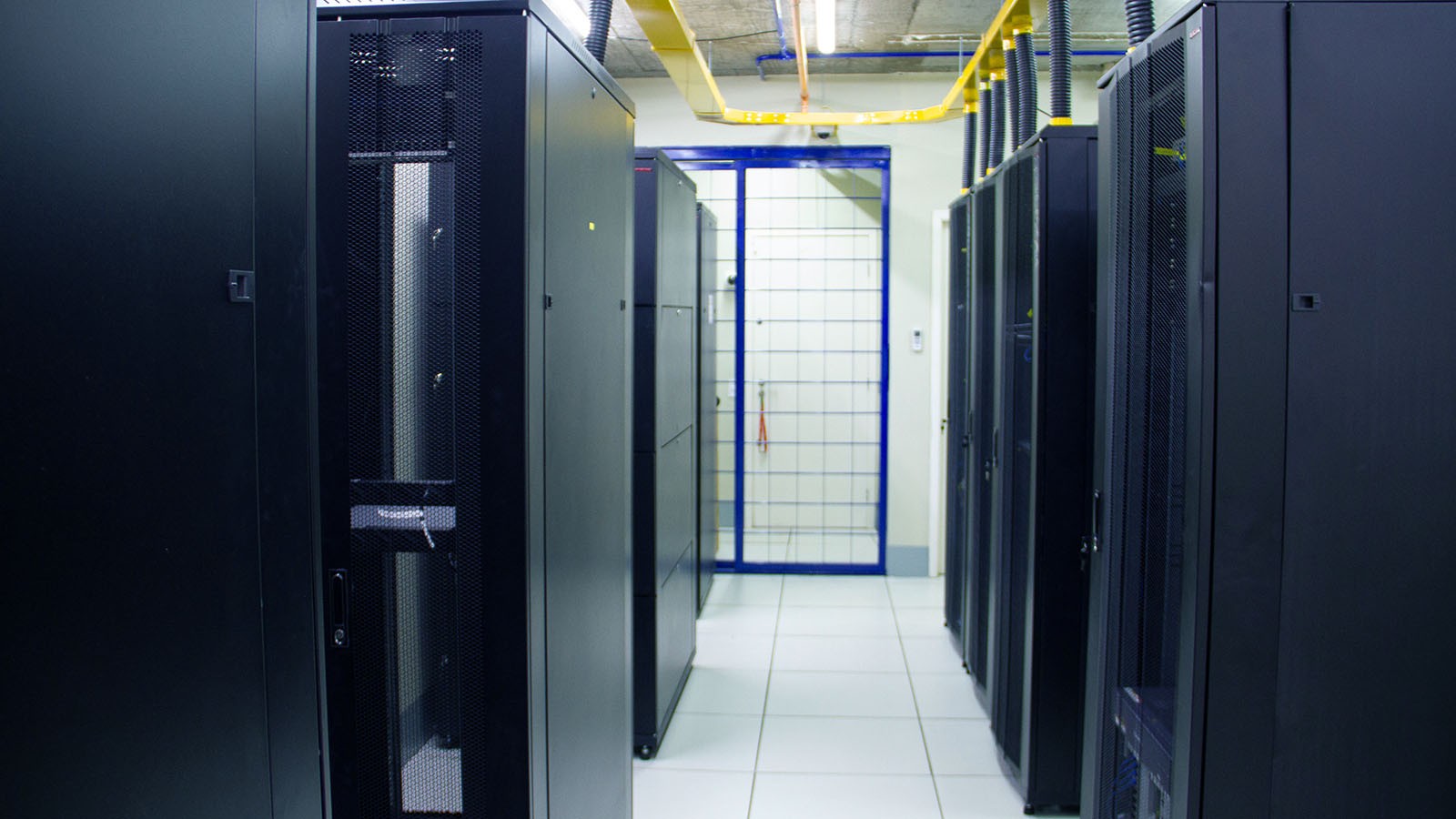 Tributação de data centers: Alcolumbre não pauta e MP perde validade