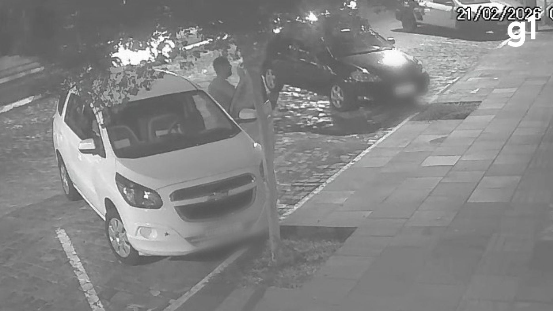 Ex-vereadora morta no RS: vídeo mostra momento em que suspeito entra no prédio onde mulher morava