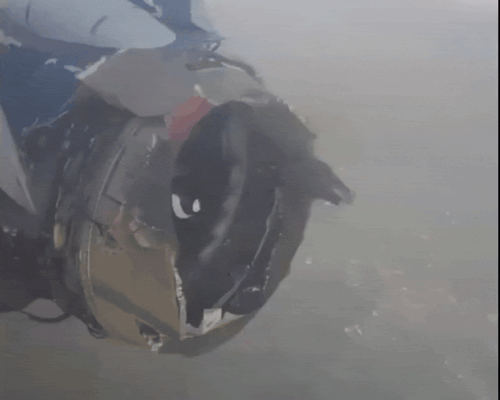 VÍDEO: Passageiros ouvem explosão, motor de avião perde carenagem e piloto faz pouso de emergência na Nigéria