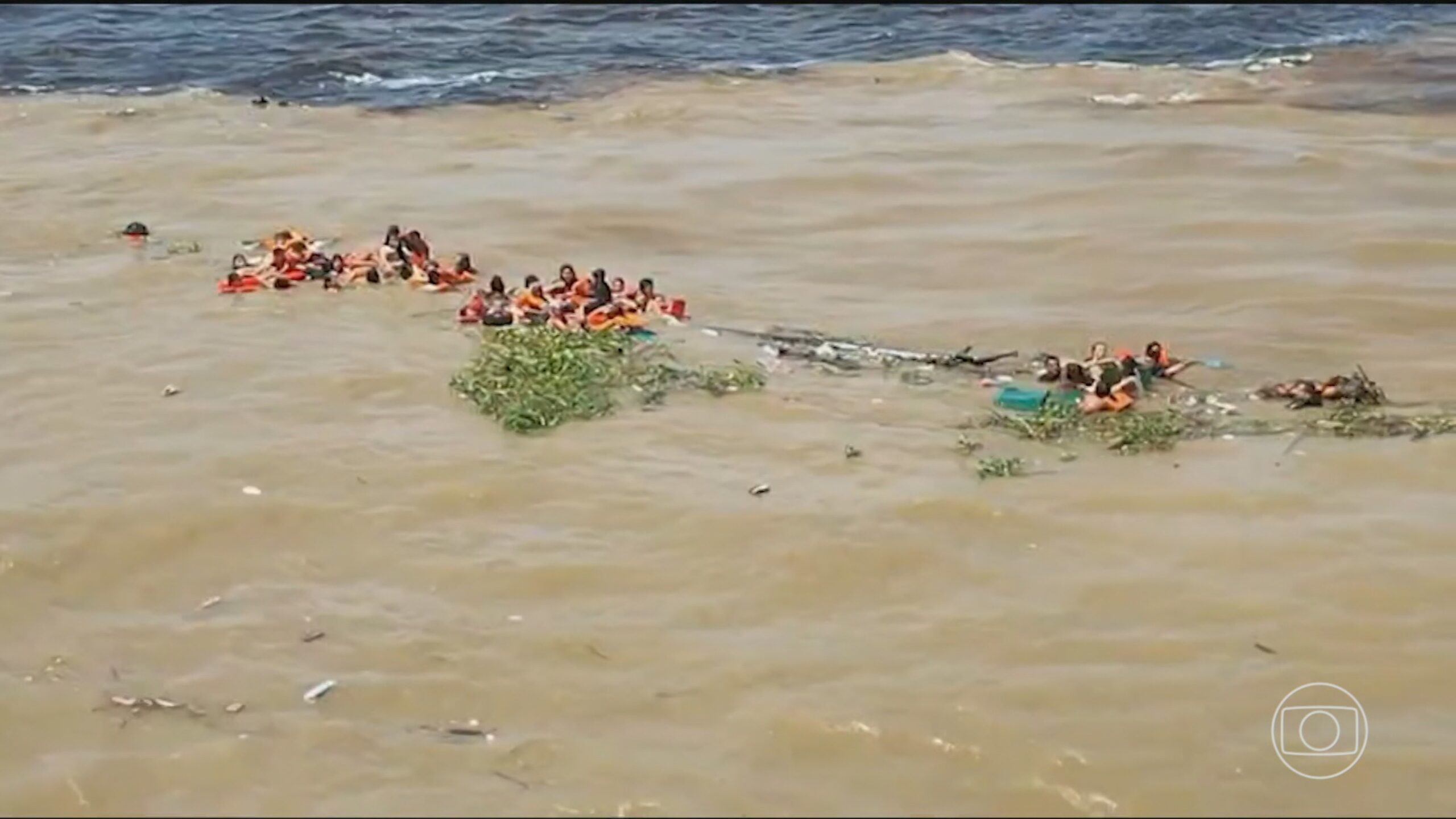 Naufrágio em Manaus: corpo é achado no Rio Amazonas durante buscas