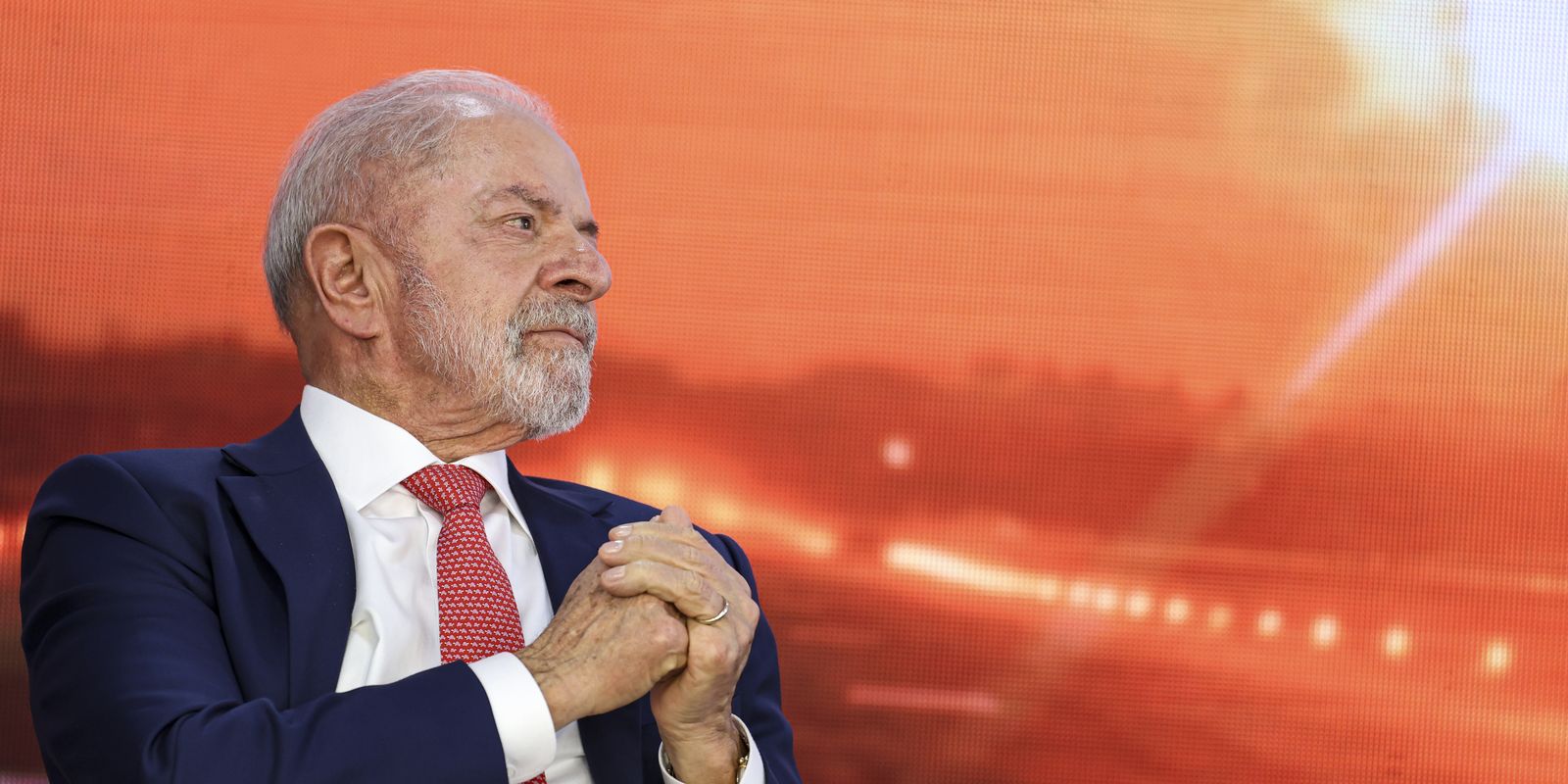 Lula participa de cúpula sobre inteligência artificial na Índia