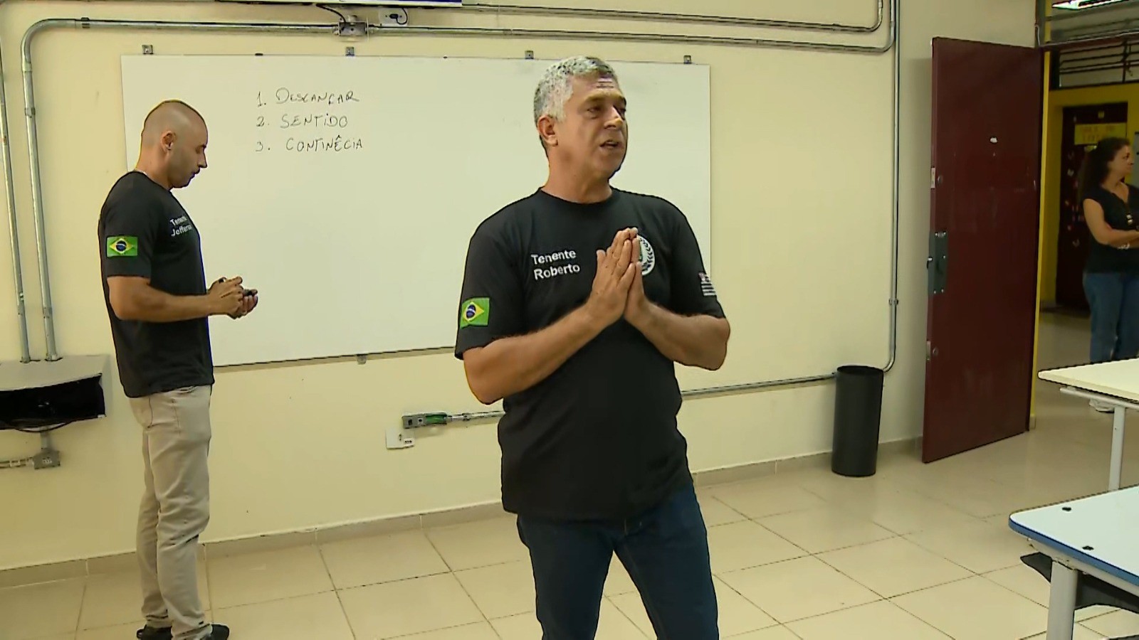 Escolas cívico-militares em SP têm erros de português em Caçapava