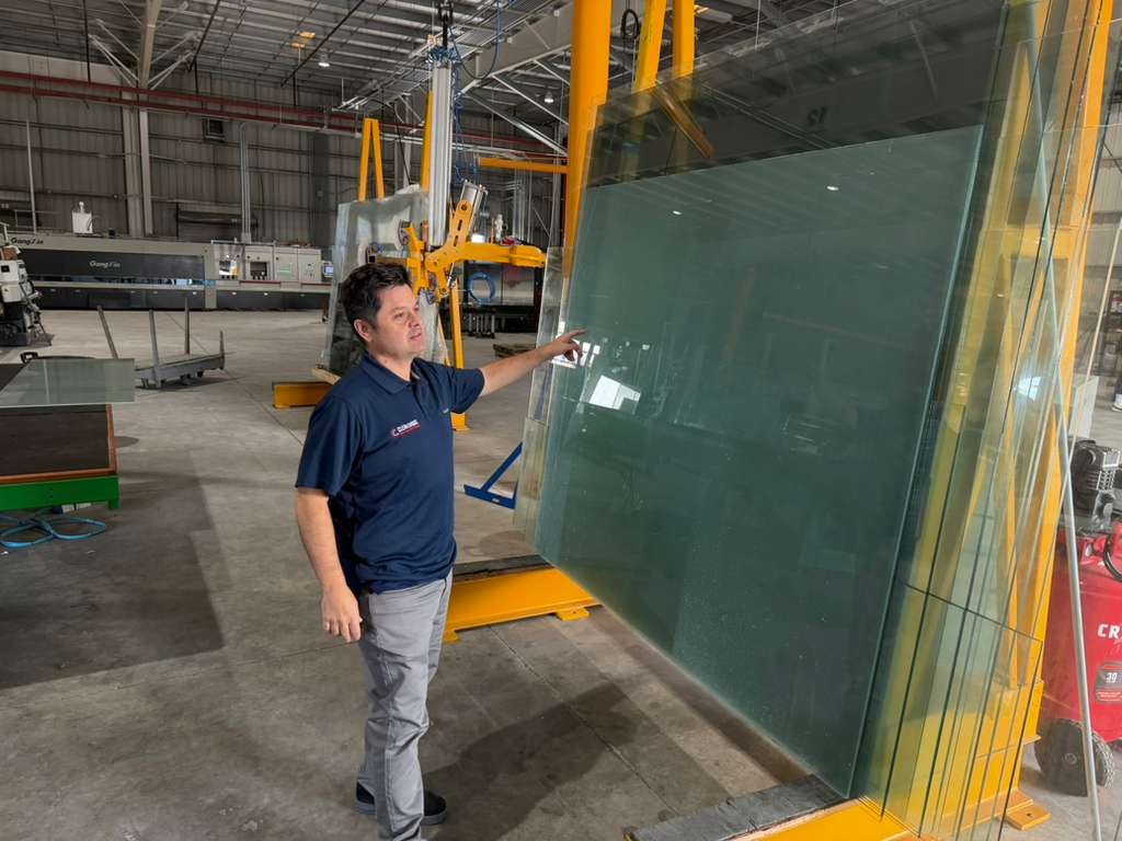 Empresa leva práticas industriais estruturadas ao setor de vidros norte-americano