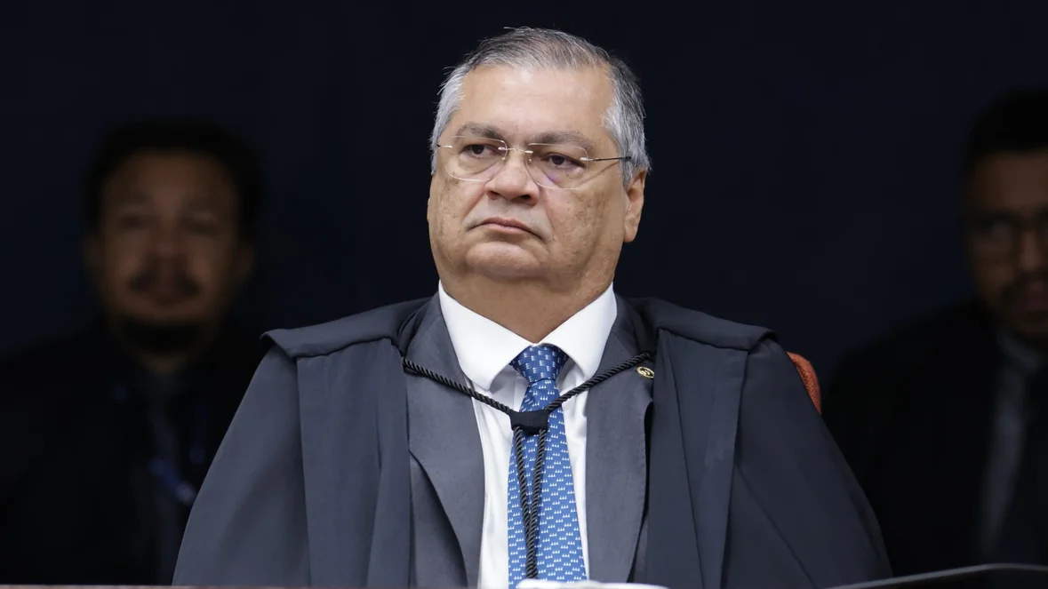 Dino proíbe saques em espécie de emendas parlamentares