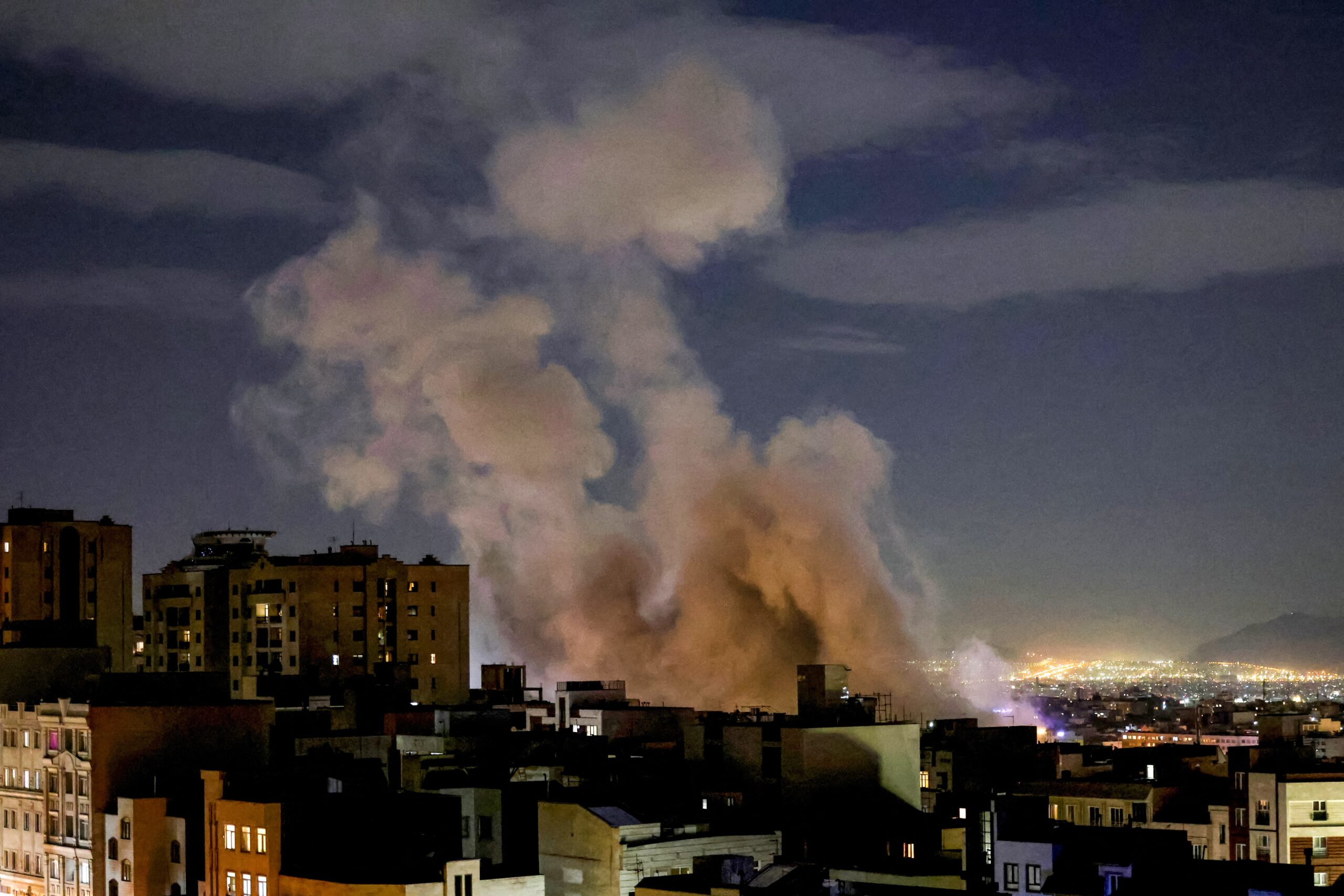 Secretário de segurança do Irã diz que país não negociará com os Estados Unidos