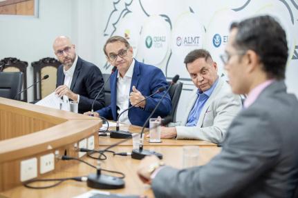 Deputados aprovam regimento e convocam CGE a depor na AL; veja definições
