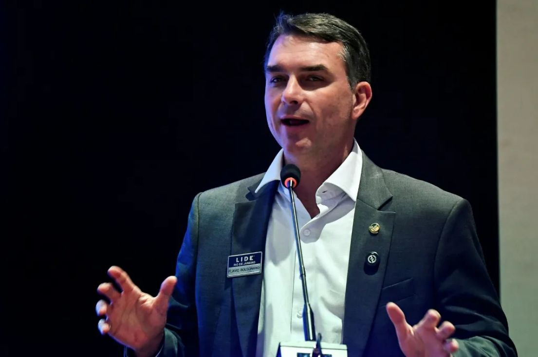 Flávio quer redução da maioridade e medida contra estupradores