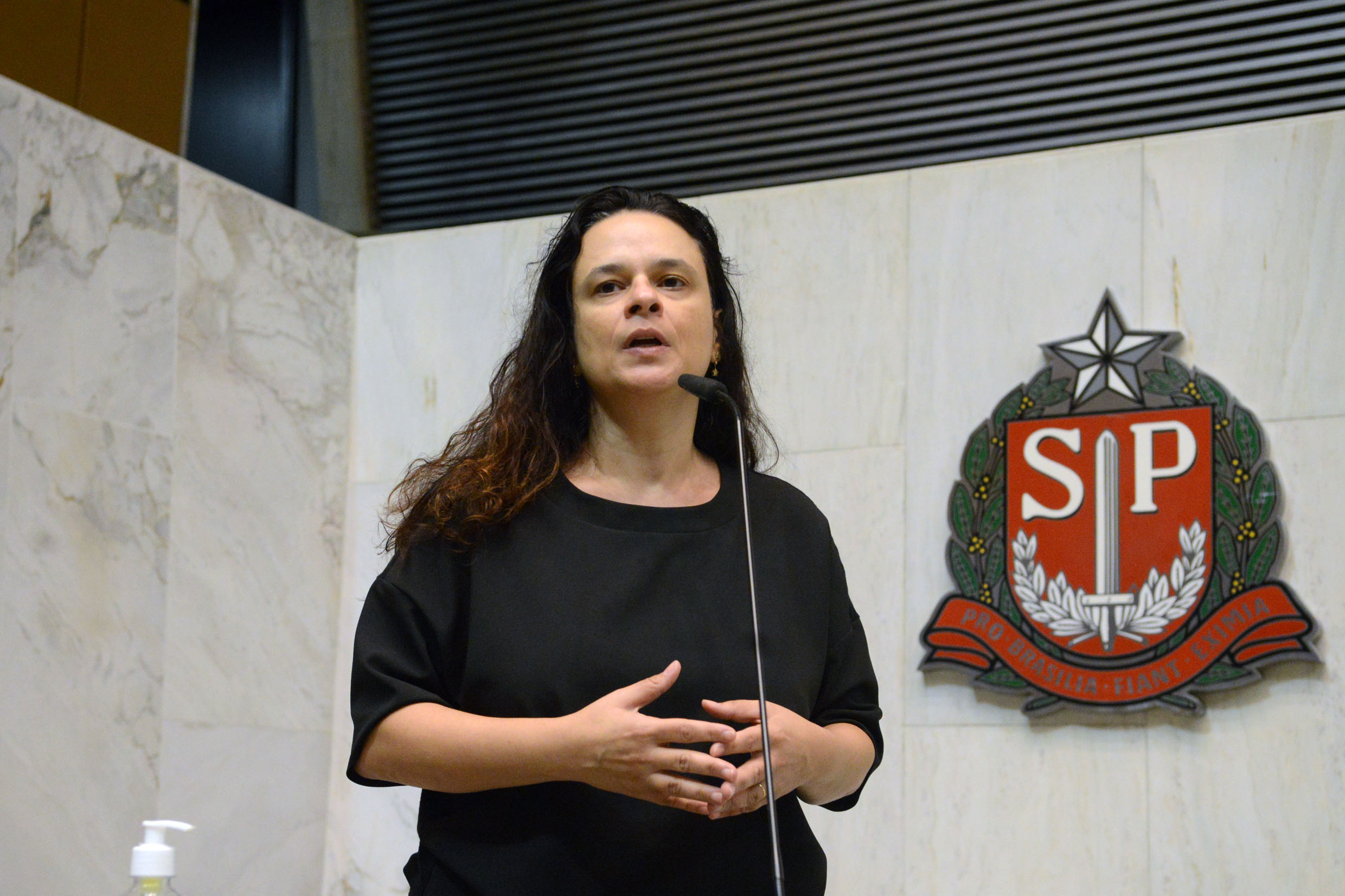 “Ser contra o aborto será misoginia?”