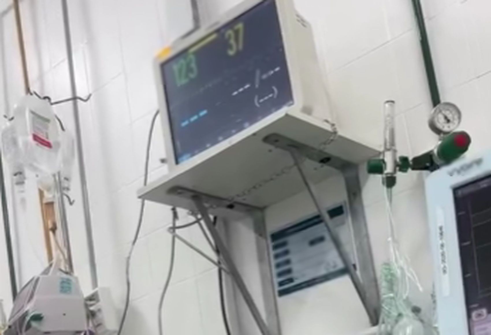 Aparelho médico cai sobre bebê em hospital de Aracaju, diz mãe