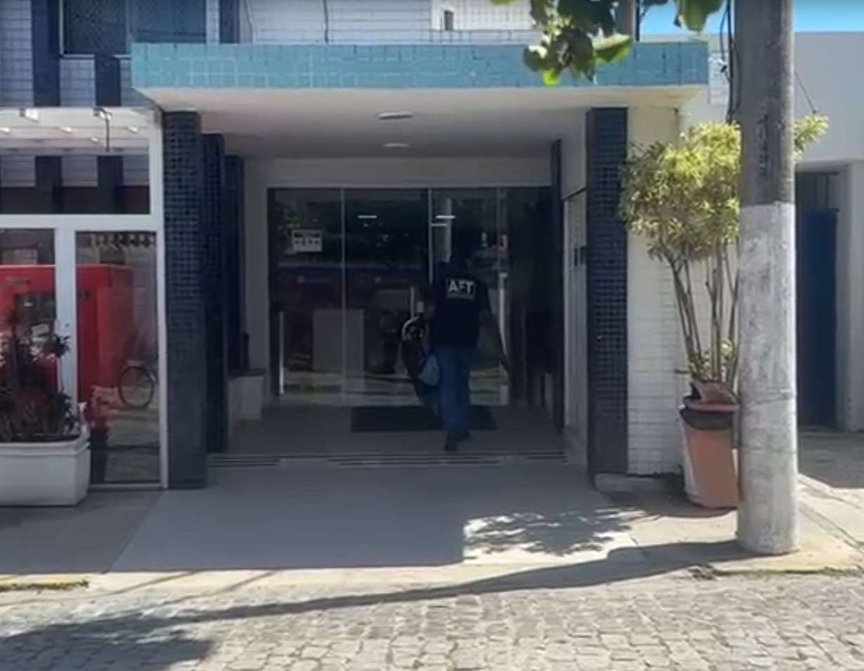 Fiscalização encontra vigilantes sem salário e sem registro na Uerj em Cabo Frio